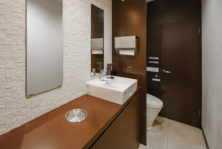 お手洗い・パウダールーム